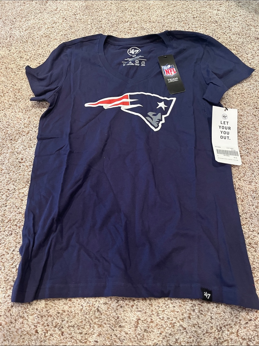 47 Women’s Navy New England Patriots Graphic Tee with Team Logo